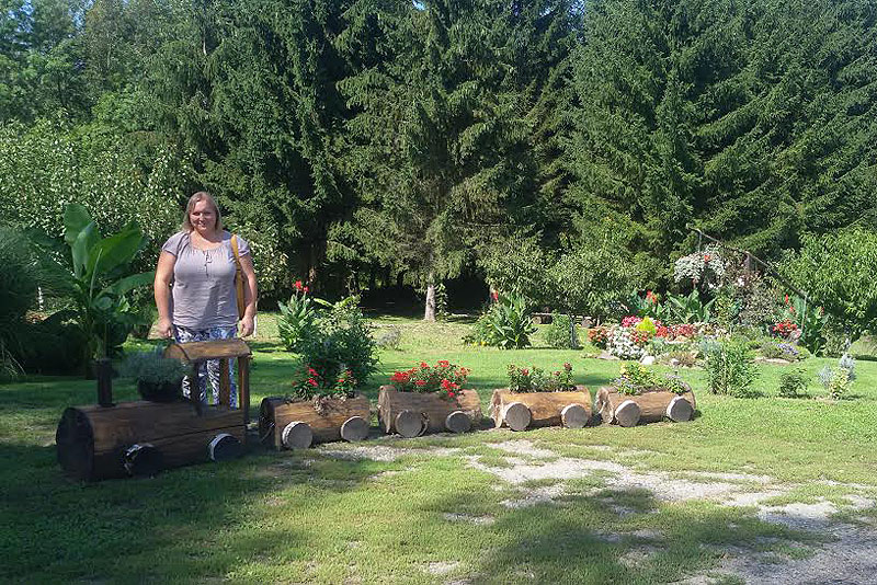 FOTO: Obitelj Jembrišak ima najuređeniju okućnicu na području općine Čačinci