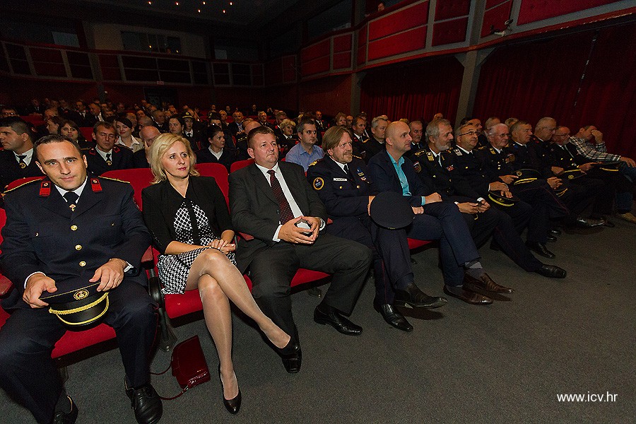 FOTO: Svečanom sjednicom u Kazalištu Virovitica obilježena 140. obljetnica osnutka DVD-a Virovitica