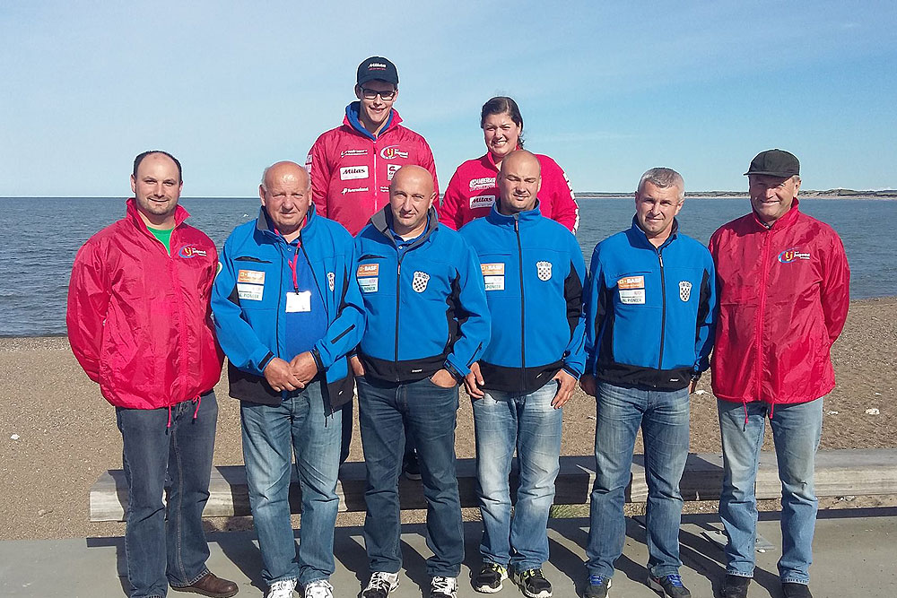 Milenko Hrgović iz Vaške i Tomislav Kuharić iz Lobora na 62. svjetskom natjecanju u oranju u Danskoj