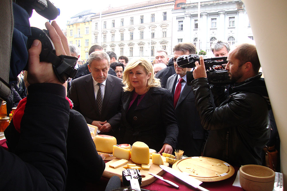 Gospodarstvenici iz Virovitičko-podravske županije sudjelovali u akciji „Kupujmo hrvatsko“ u Zagrebu