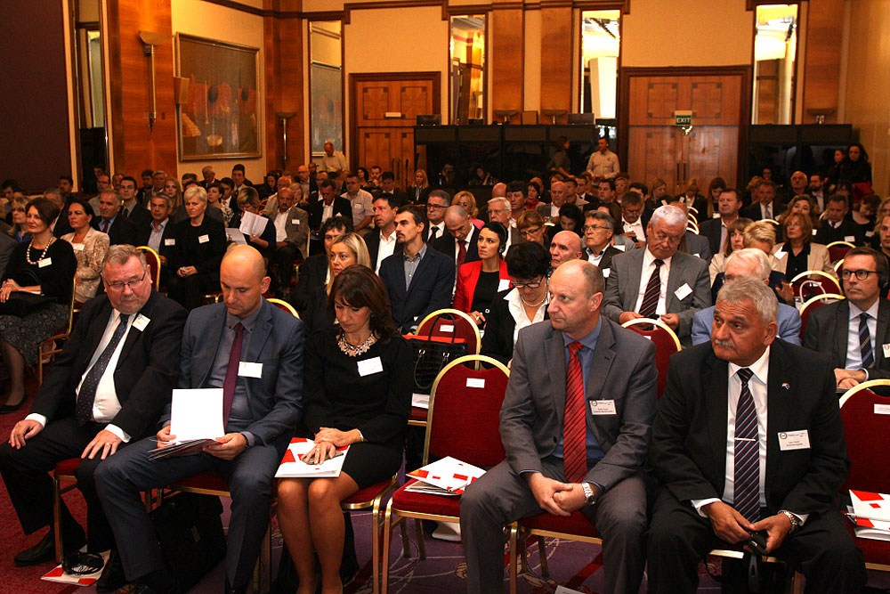 Transparetnošću i otvorenošću do uspješnog dijaloga županija i građana