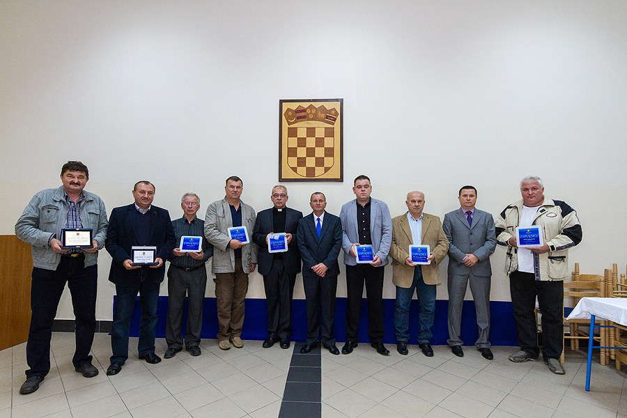 Svečana sjednica Općinskog vijeća općine Lukač: DVD-u Dugo Selo Lukačko dodijeljena “Zlatna plaketa”
