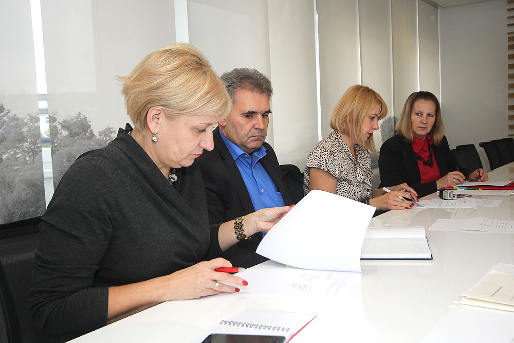 Virovitica: Održan radni sastanak vezano uz tekuću problematiku Grada Slatine i rad Pučkog otvorenog učilišta Slatina