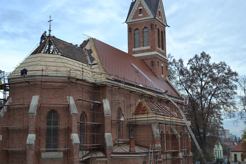 Radovi na zamjeni krovišta crkve sv. Josipa u Slatini su pri kraju