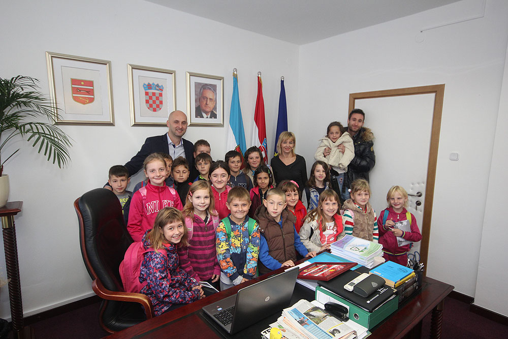 Učenici područnih škola iz Bakića, Gornjeg Miholjca, Josipova, Novaka i Vaške posjetili Virovitičko-podravsku županiju
