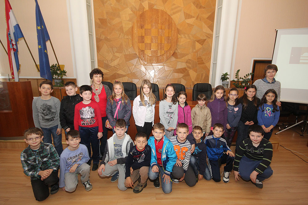 Učenici OŠ Ivane Brlić Mažuranić Orahovica i PŠ Nova Jošava u sklopu terenske nastave posjetili Virovitičko-podravsku županiju