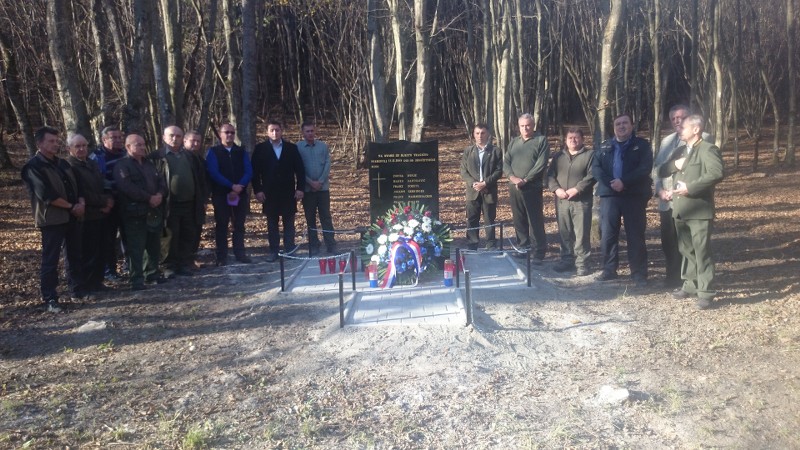 U Voćinu postavljeno novo Spomen obilježje tragično poginulim lovcima