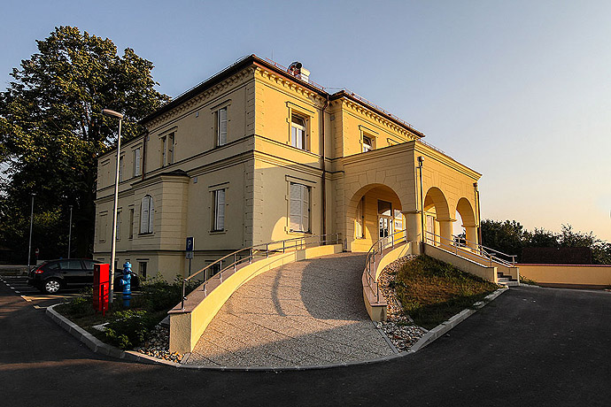 Hrvatski rekorderi: VIDRA agencija za regionalni razvoj VPŽ na INTERREG V-A prijavila je 27 projekata ukupne vrijednosti 27.647.538,97 eura ili 207.000.000,00 kuna 2 Kapela-Dvor-poslije