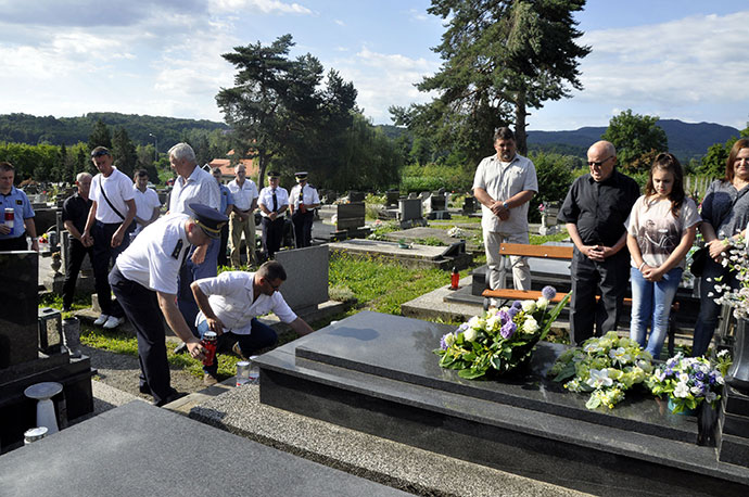 U organizaciji HVIDR-e Orahovica obilježena 25. obljetnica pogibije hrvatskih branitelja Damira Hornunga i Franje Jusupa 1 0707obljetnicahornunjusup1