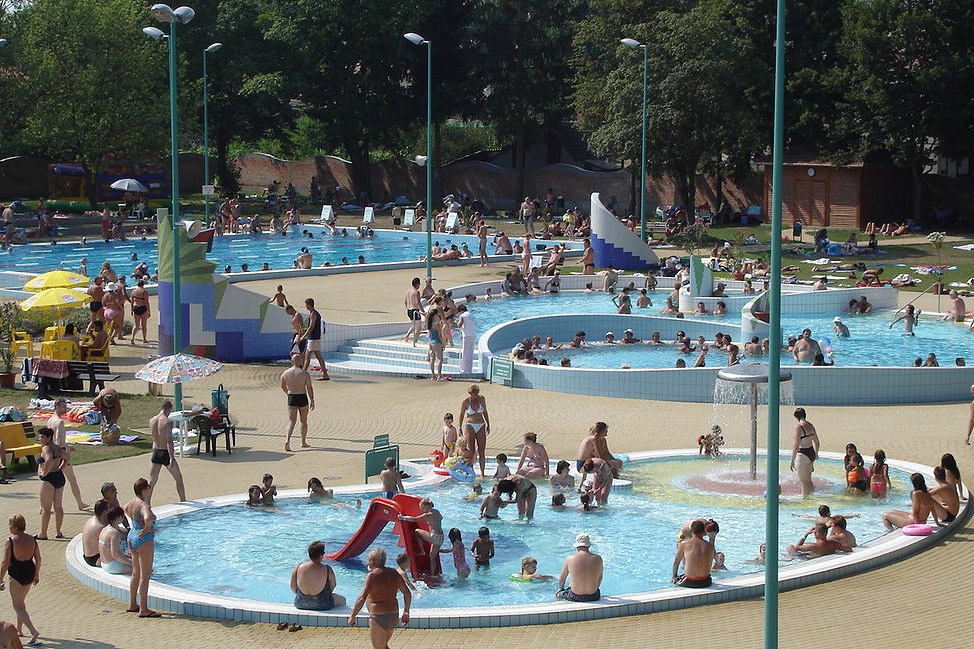 I ove godine besplatan prijevoz od Virovitice na bazene u Barcs: Svakog petka, subote i nedjelje od 28. lipnja do 1. rujna