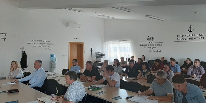 Povezana poljoprivredna gospodarstva utječu na otklanjanje barijera koja sprečavaju prodaju domaćih proizvoda na mađarskim tržnicama 1 drugi 1