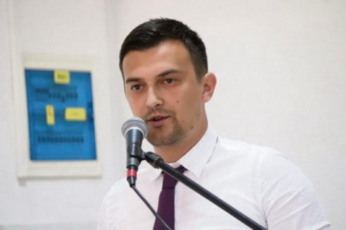 Zlatko Karafa od Općine Sopje dobio 20 tisuća kuna za kupnju prve nekretnine: Sretni su jer od stare kuće stvaraju svoj novi dom 1 sopje (1)