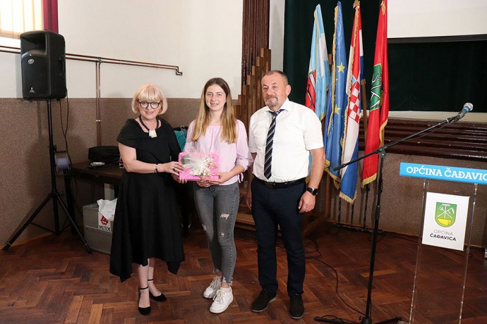 Petra Piskać najbolja je učenica Osnovne škole Davorina Trstenjaka Čađavica 1 naj-ucenica-piskac-(3)