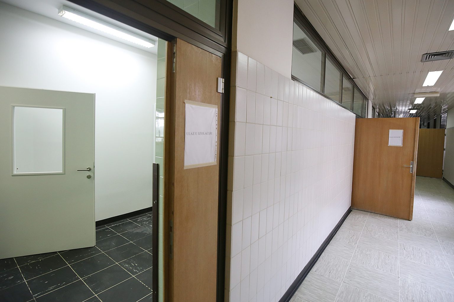 Opća bolnica Virovitica: Na liječenju od COVIDA-19 ukupno 18 pacijenata, zaraženo je troje djelatnika, pacijenti redovno mogu na terapije, preglede i operacije 2 bolnica izolacija