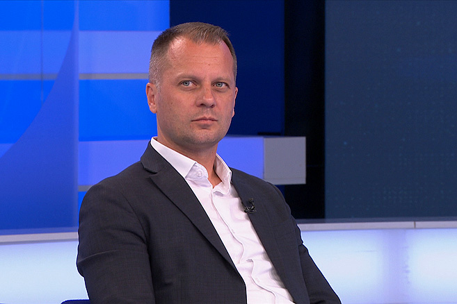 Igor Andrović u Otvorenom HRT-a: Mnoštvo projekata smo odradili, od Kladara do Stare Jošave i svatko tko prođe našom županijom može vidjeti to "novo lice" koje smo napravili u zadnje četiri godine 1 androvic otvoreno