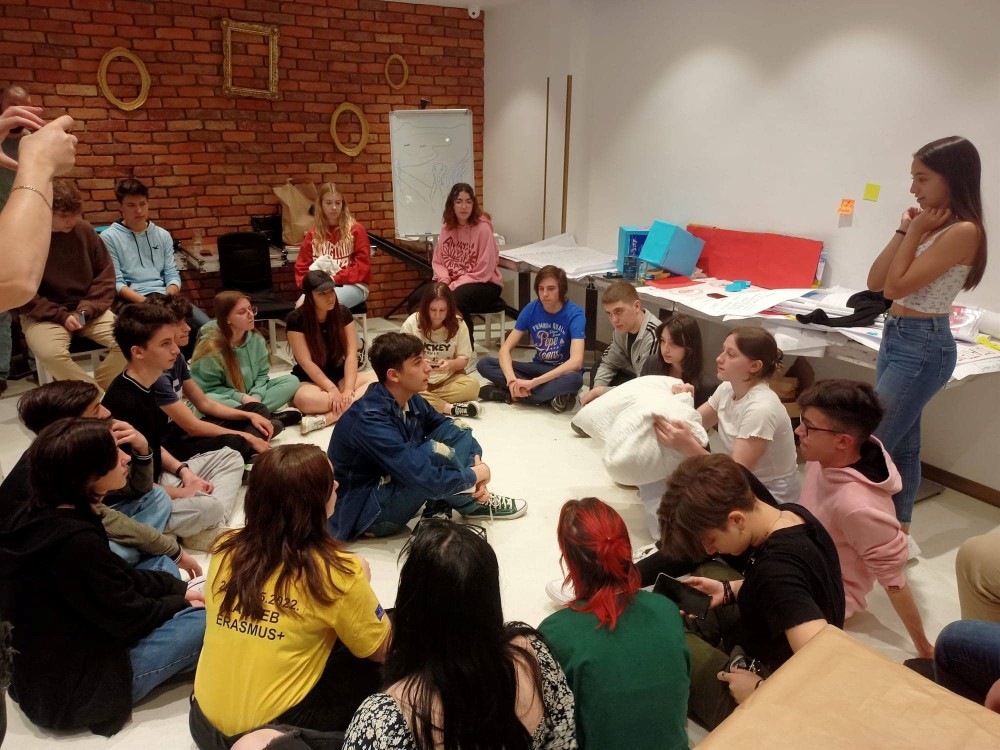 SŠ “Stjepan Ivšić” Orahovica bila domaćin Erasmus+ projekta “Conflict management”: Sudionoci učili o sukobima među mladima 1 Erasmus Custom
