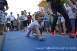Korina Knapić je u "puzanju" bila "kao vjetar" i osvojila 8. prvenstvo beba, srebro i broncu su "uzele" dvije blizankinje, Nina i Maja Prpić 8 8. natjecanje beba u puzanju 11