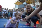 Korina Knapić je u "puzanju" bila "kao vjetar" i osvojila 8. prvenstvo beba, srebro i broncu su "uzele" dvije blizankinje, Nina i Maja Prpić 12 8. natjecanje beba u puzanju 15