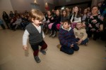 Fotogalerija: „Zimska bajka“ Reda vitezova Ružice grada, oduševila mnogobrojne mališane, a potom je Djed Božićnjak podijelio darove 17 IMG 0048