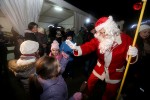 Fotogalerija: Djed Božićnjak i lijepe vilenjakinje te Ledo Medo, dijelili sladoled djeci i odraslima 18 IMG 8463