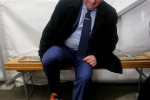 Fotogalerija: Stotine Orahovčana pohrlilo na klizalište u središtu grada, među njima na klizaljke je stao i gradonačelnik Josip Nemec 7 IMG 8520
