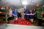 Fotogalerija: Stotine Orahovčana pohrlilo na klizalište u središtu grada, među njima na klizaljke je stao i gradonačelnik Josip Nemec 11 IMG 8539