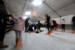 Fotogalerija: Stotine Orahovčana pohrlilo na klizalište u središtu grada, među njima na klizaljke je stao i gradonačelnik Josip Nemec 50 IMG 8713