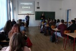 Predavanje HAK-a Auto kluba Virovitica i PU Virovitičko-podravske: Mladi nisu sigurni u prometu, upozorimo ih na opasnosti 1 HAK Policija u Skoli 2018 IMG 2993