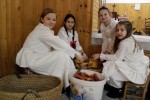 Fotogalerija: Čehanje perja, trupanje oraha i lješnjaka, smijeh i glazba Dinjevac vratilo u prošlost 6 MG 0713 Medium
