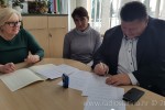 STILL projekt – U OŠ Eugena Kumičića održano potpisivanje ugovora između škole i izvođača radova 3 potpis kumicic 3