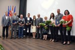 Svečana sjednica povodom 790. rođendana grada podno Ružice grada: Zlatna plaketa Grada Orahovice tvrtki Radlovac 1 0305dangrada1