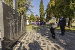 Fotogalerija: Predsjednica Kolinda Grabar-Kitarović posjetila Voćin, gdje je odala počast nevinim žrtvama stradalima u Domovinskom ratu i dobila ovacije stanovnika 18 vocin 17