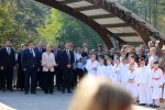 Fotogalerija: Predsjednica Kolinda Grabar-Kitarović posjetila Voćin, gdje je odala počast nevinim žrtvama stradalima u Domovinskom ratu i dobila ovacije stanovnika 50 vocin kgk 26