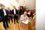 Predsjednica RH Kolinda Grabar-Kitarović, posjetila Zavičajni muzej grada Slatine: Dočekali ju roditelji poginulih hrvatskih branitelja 7 zavicajni muzej slatina 7
