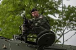 Fotogalerija: Brojni Virovitičani su uz Antu Gotovinu, oduševljeno gledali vojnu opremu u središtu grada koja će u Virovitici biti i u subotu 34 81 vojna oprema i krila oluje 34