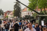 Fotogalerija: Brojni Virovitičani su uz Antu Gotovinu, oduševljeno gledali vojnu opremu u središtu grada koja će u Virovitici biti i u subotu 42 81 vojna oprema i krila oluje 42