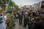 Fotogalerija: Brojni Virovitičani su uz Antu Gotovinu, oduševljeno gledali vojnu opremu u središtu grada koja će u Virovitici biti i u subotu 55 81 vojna oprema i krila oluje 55