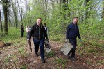 Zelena čistka: U sklopu akcije očišćena planinarska staza Virovitički vidici, u šumi je bilo televizora i frižidera, broj divljih odlagališta znatno se smanjuje 16 zelena 16