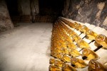Znate li da je u Slatini 1864. godine proizveden prvi hrvatski pjenušac, zove se Slatinski biser i iznimno je tražen na tržištu 7 stari podrum slatina 9