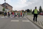 Prometni policajci čuvaju najmlađe sudionike u prometu: Djeci pomažu, roditelje savjetuju, vozače opominju 1 ss93fc37