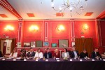 Predstavnici hrvatskih županija, petorica HR župana, među kojima je bio i Igor Andrović, posjetili su Hrvate u Subotici razgovarajući o statusu hrvatske manjine, problemima i mogućim projektima potpore 14 subotica 2 dan 91