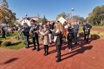 Jesen u gradu: Mnoštvo Virovitičana uživalo u ljepotama jeseni na šetnici kod Gimnazije Petra Preradovića 26 jesen u gradu 26