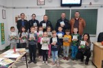 Prvašićima u Virovitici i Milanovcu podijeljene bojanke „Sigurno na putu do škole“ 6 naslovna 4