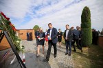 Polaganjem vijenaca i paljenjem svijeća na Gradskom groblju u Virovitici obilježen Dan državnosti Republike Hrvatske 4 IMG 8927