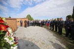 Polaganjem vijenaca i paljenjem svijeća na Gradskom groblju u Virovitici obilježen Dan državnosti Republike Hrvatske 10 IMG 8968