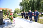 Povodom Dana općine Čađavica položeni vijenci i lampioni za poginule i umrle hrvatske branitelje, a potom je održana i sveta misa 5 IMG 0831