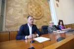 Ministrica Vesna Bedeković u Virovitici je uručila ugovore o dodjeli bespovratnih sredstava Centru za socijalnu skrbi Virovitica i Domu za odrasle osobe Borova vrijedne 11,24 milijuna kn 3 IMG 1707