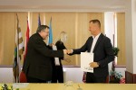 Potporu životu Hrvata u BiH i njihovom opstanku, u četvrtak je u Vukovaru dalo pet županija, osam gradova, 11 općina i jedanaest tvrtki, a među njima i VPŽ 12 IMG 3015