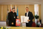 Potporu životu Hrvata u BiH i njihovom opstanku, u četvrtak je u Vukovaru dalo pet županija, osam gradova, 11 općina i jedanaest tvrtki, a među njima i VPŽ 13 IMG 3028