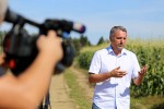 Prvi takav sustav u Hrvatskoj: Podzemno navodnjavanje donosi stopostotno veći prinos, šećerne repe će umjesto 50 biti 100 tona, a kukuruza umjesto 5 - 20 tona 19 IMG 0819